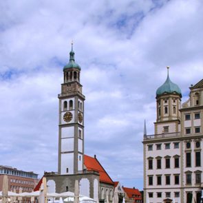 Perlachturm am Augsburger Rathausplatz
