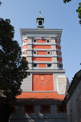 Rotes Tor an der Freilichtbühne