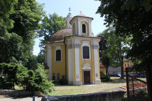 Friedhofskapelle in Dux (2013)